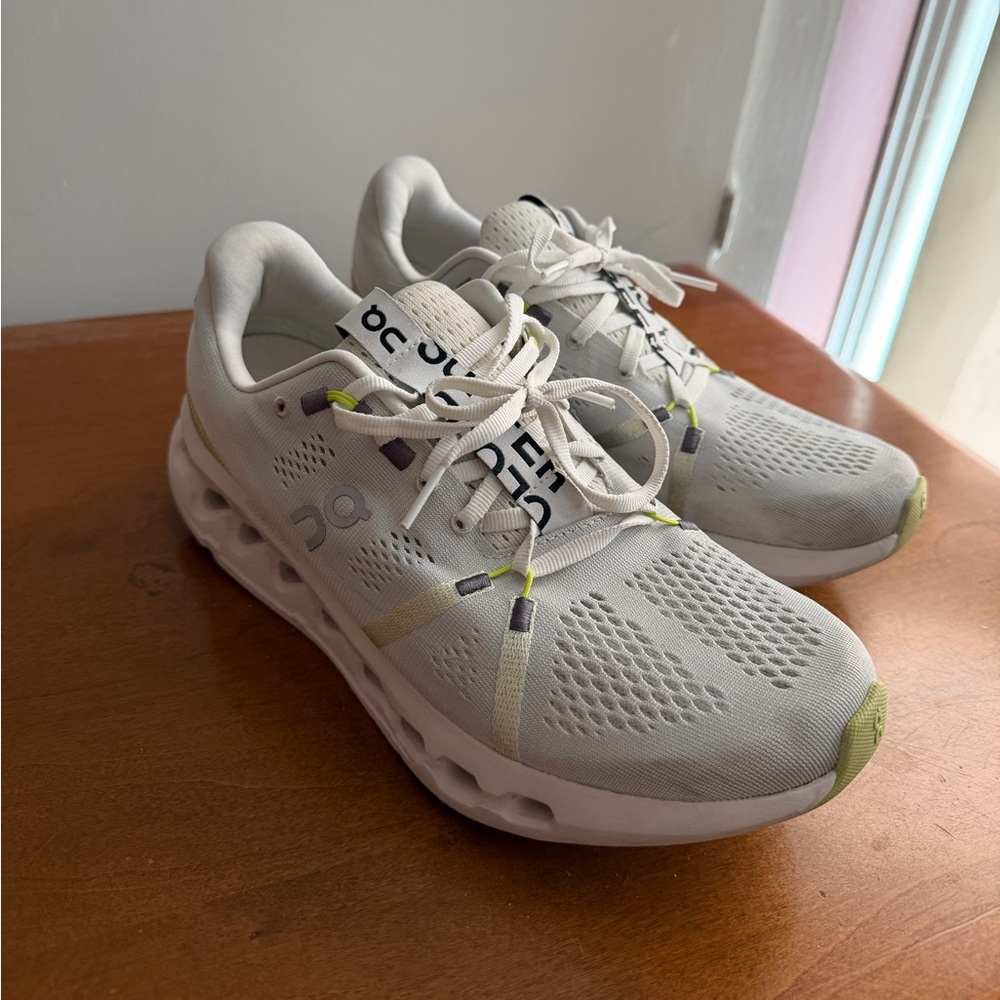 On Running Women's Sneakers White with Light Yellow Accents - Picture 3 of 12